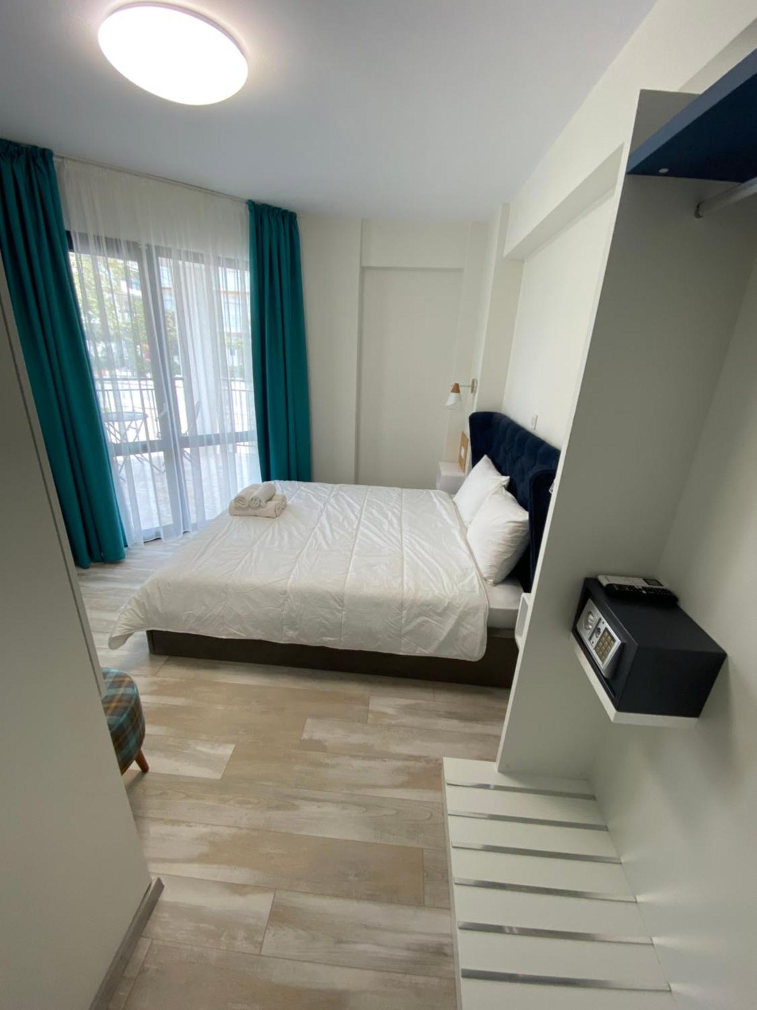 Opalium Beach Front Suites Ποτός Εξωτερικό φωτογραφία